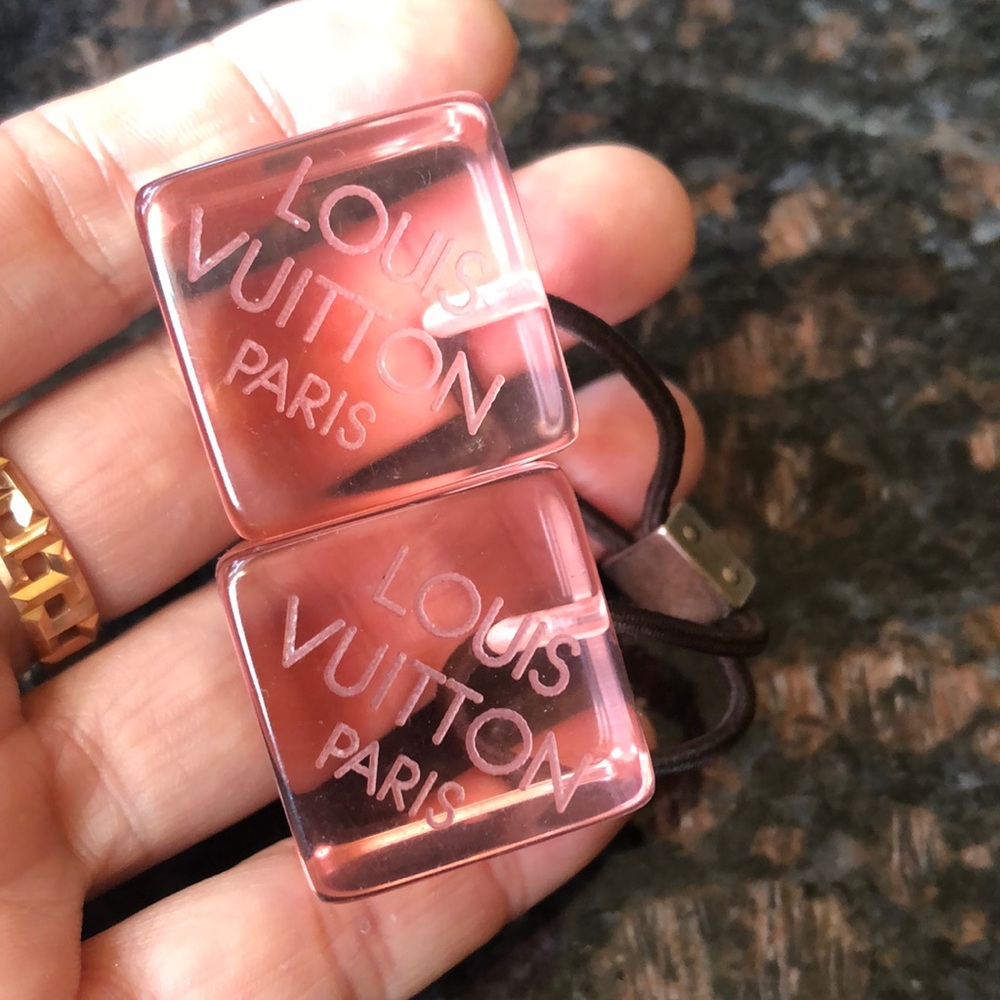 Autentic Louis Vuitton Pink Hair Accessories